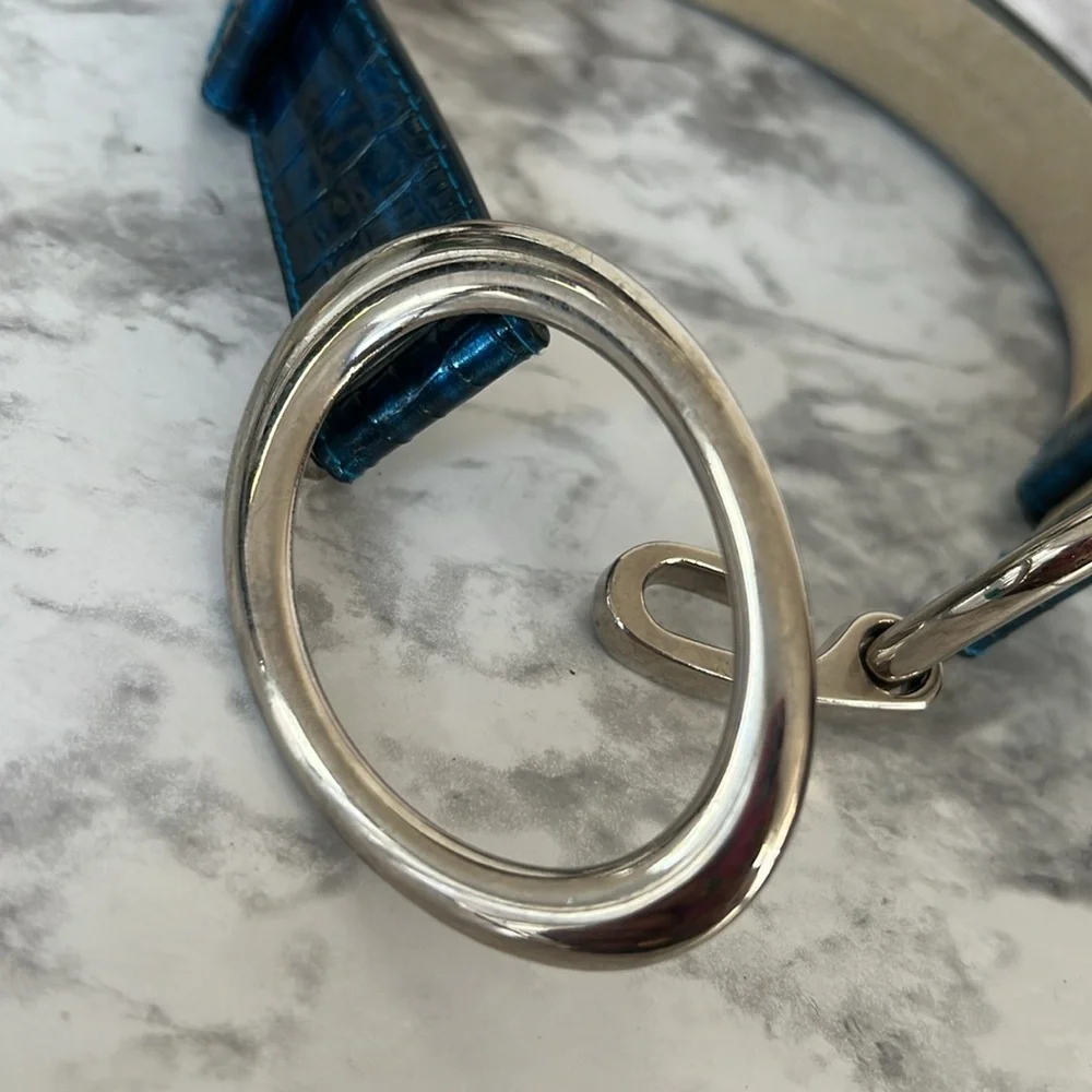White House Black market leather XS adjustable cobalt blue belt